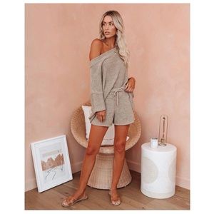 NWT VICI COLLECTION SANDCASTLE KNIT SHORT Size M